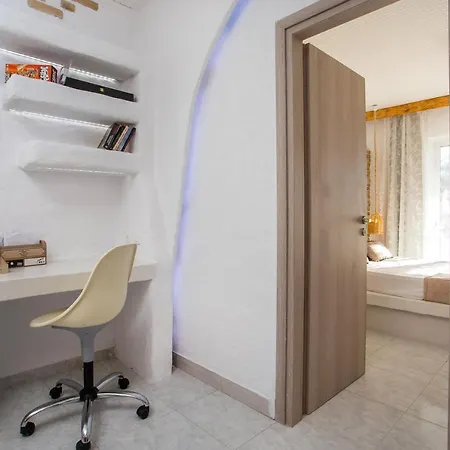 Blue 펜션 팔리라키